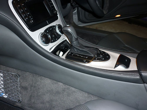 Mercedes SL (R230) centre console picture