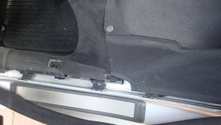 W211 under seat carpet clip picture